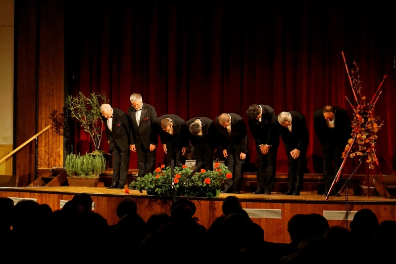 oktet oktet_zven_koncert_2011_03-.jpg