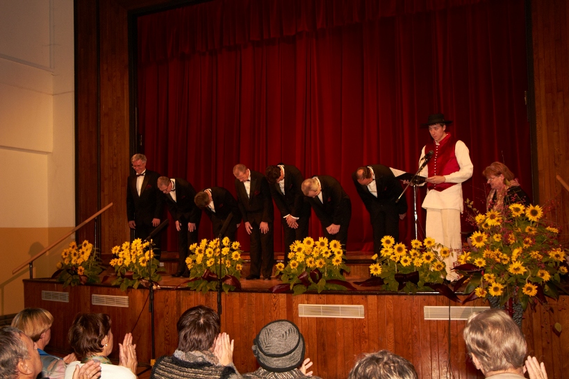 Oktet_Zven_letni_koncert_2013_09-.jpg