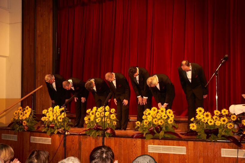 Oktet_Zven_letni_koncert_2013_19-.jpg