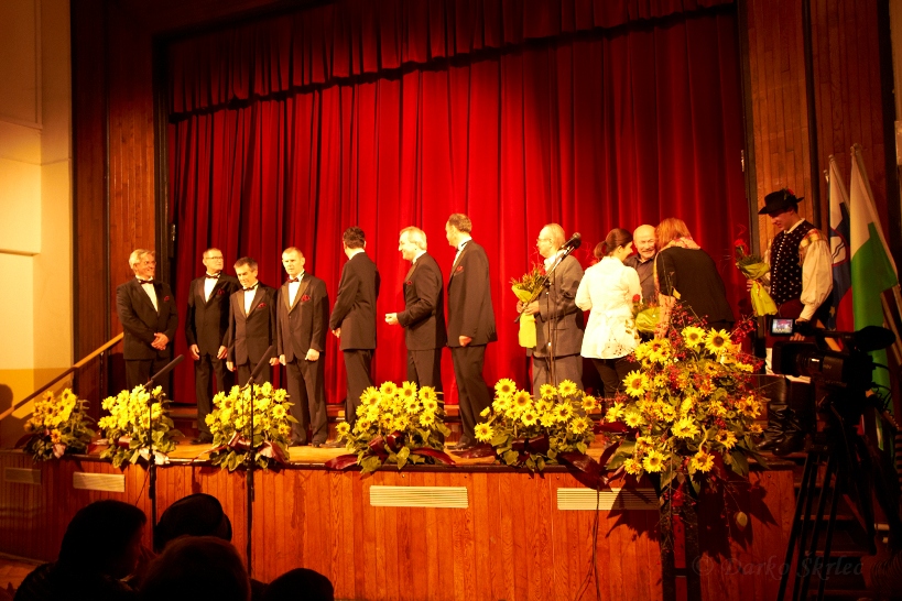 Oktet_Zven_letni_koncert_2013_28-.jpg