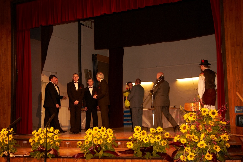 Oktet_Zven_letni_koncert_2013_29-.jpg