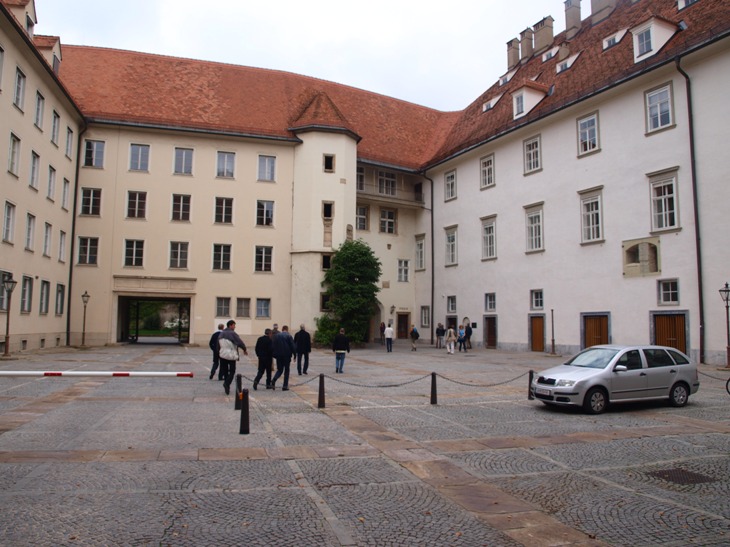 PA040657-.JPG