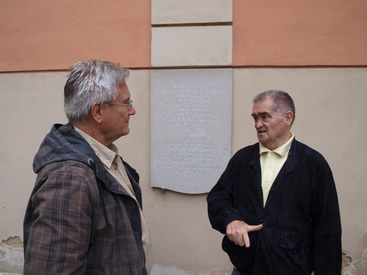 PA040664-.JPG